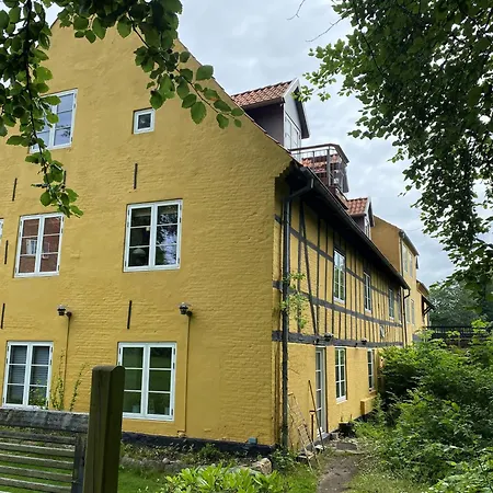 Apartment Den Gamle Vandmolle